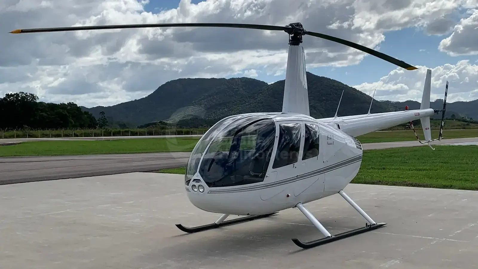 ROBINSON R44 RAVEN II 2007 ROBINSON R44 RAVEN II 2007