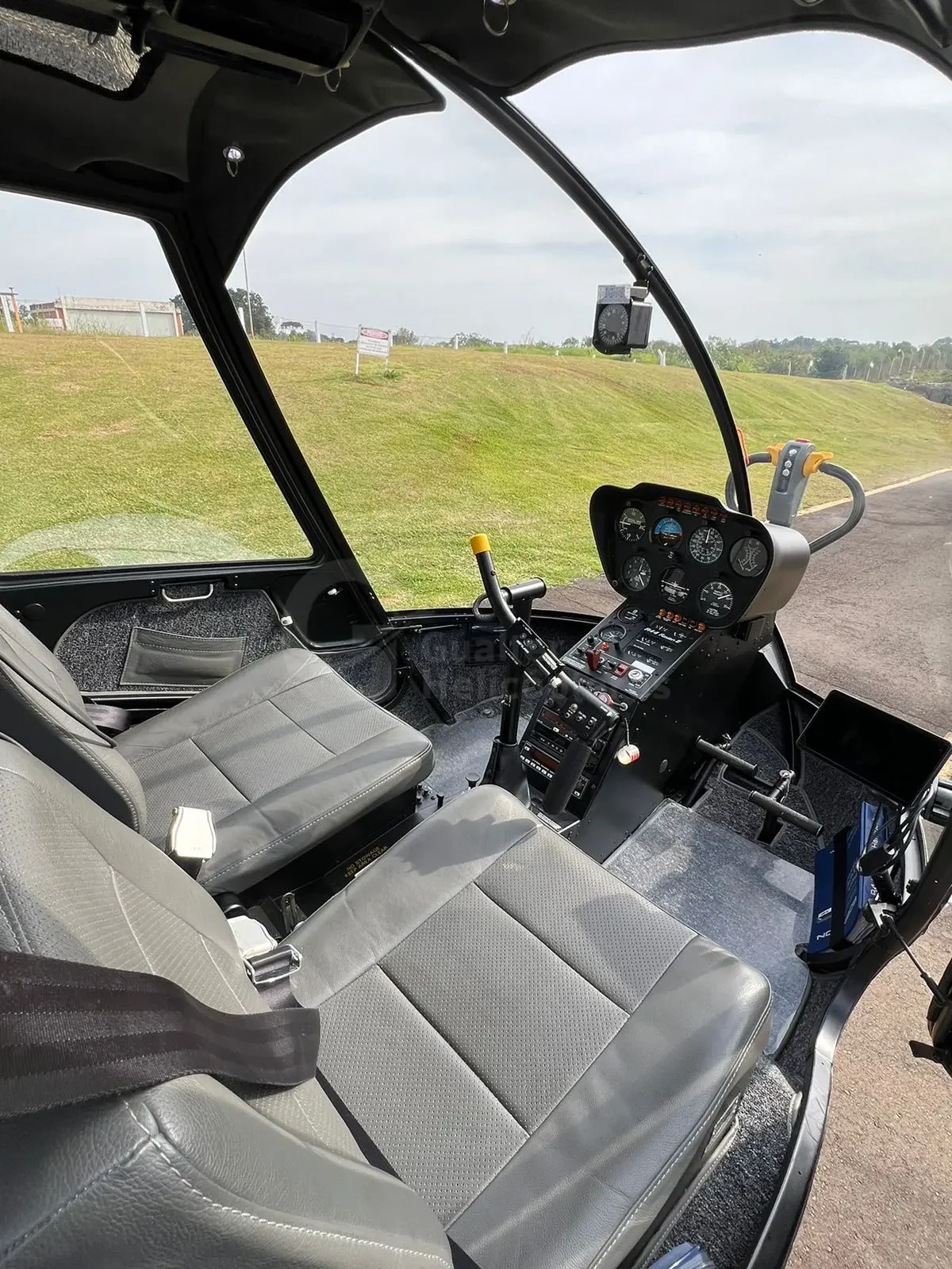 ROBINSON R44 RAVEN II 2007 ROBINSON R44 RAVEN II 2007