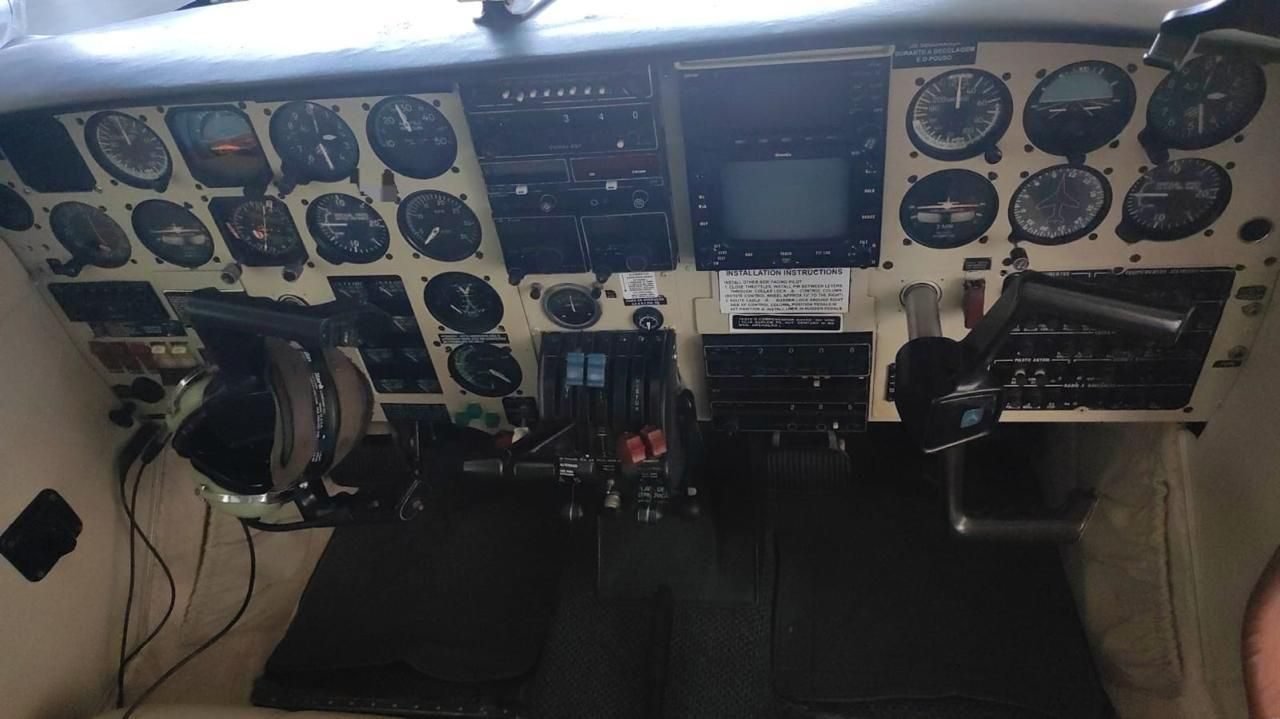 EMBRAER SENECA III EMB-810D 1983 EMBRAER SENECA III EMB-810D 1983