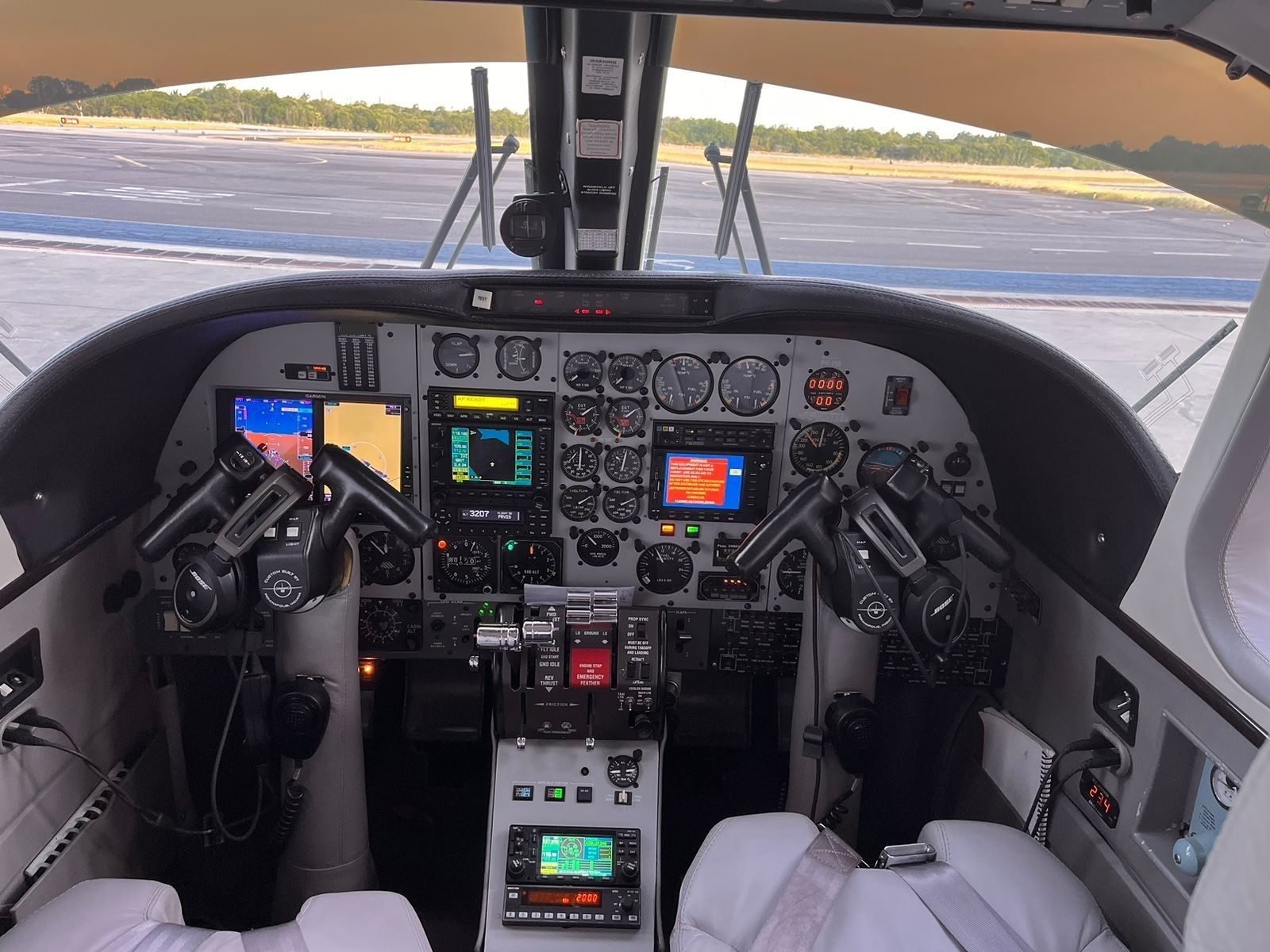 TURBO COMMANDER 690B DASH 10 1977 TURBO COMMANDER 690B DASH 10 1977