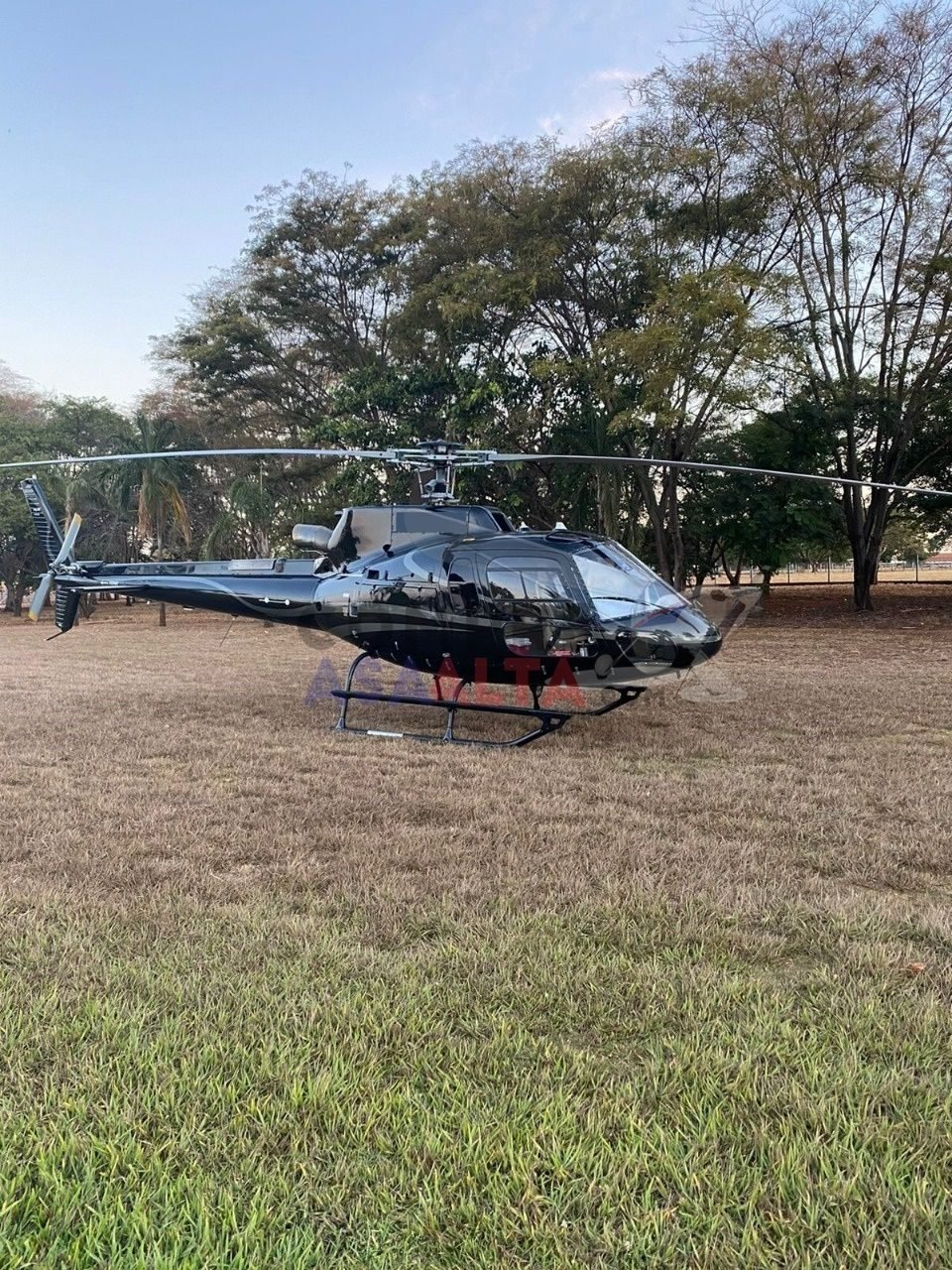 HELIBRAS ESQUILO AS350 B3 2010 HELIBRAS ESQUILO AS350 B3 2010