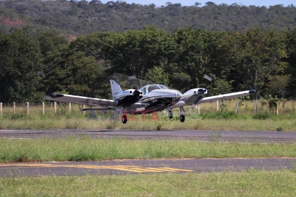EMBRAER EMB-810C SENECA II 1978 EMBRAER EMB-810C SENECA II 1978