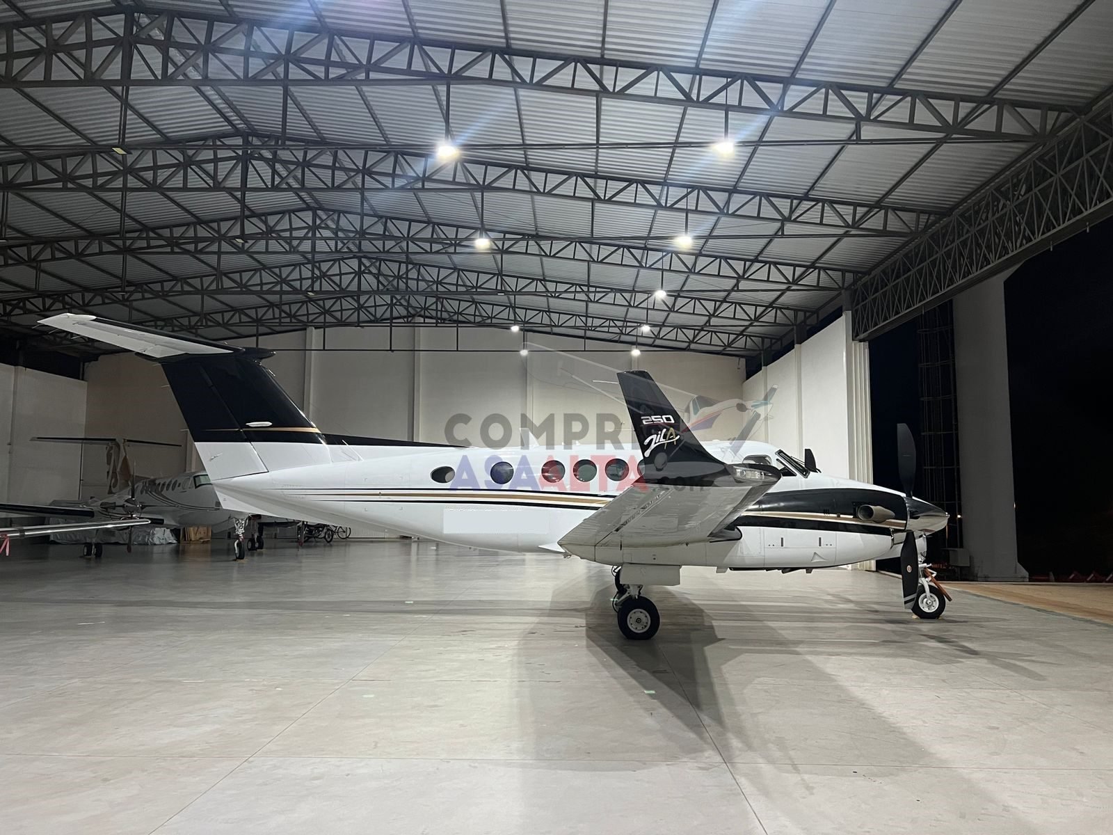 BEECHCRAFT KING AIR 250 2012 BEECHCRAFT KING AIR 250 2012