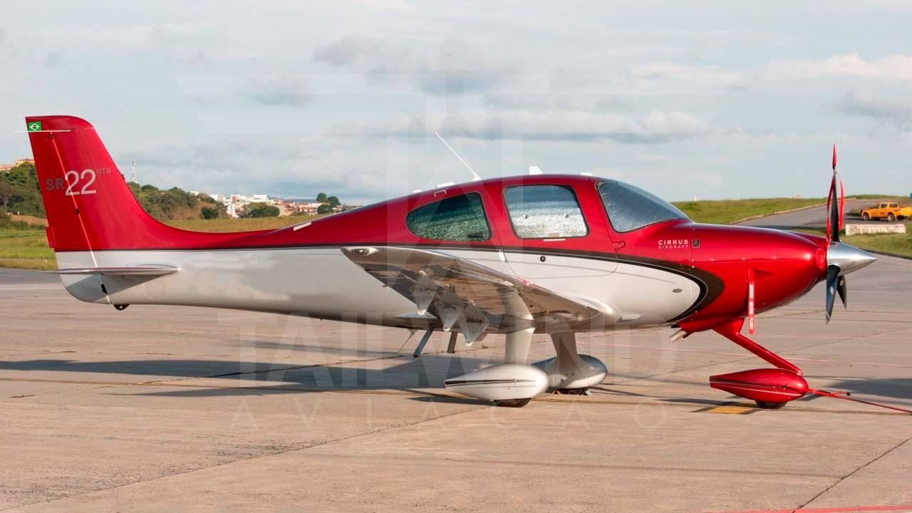 CIRRUS SR22 GTS 2013 CIRRUS SR22 GTS 2013