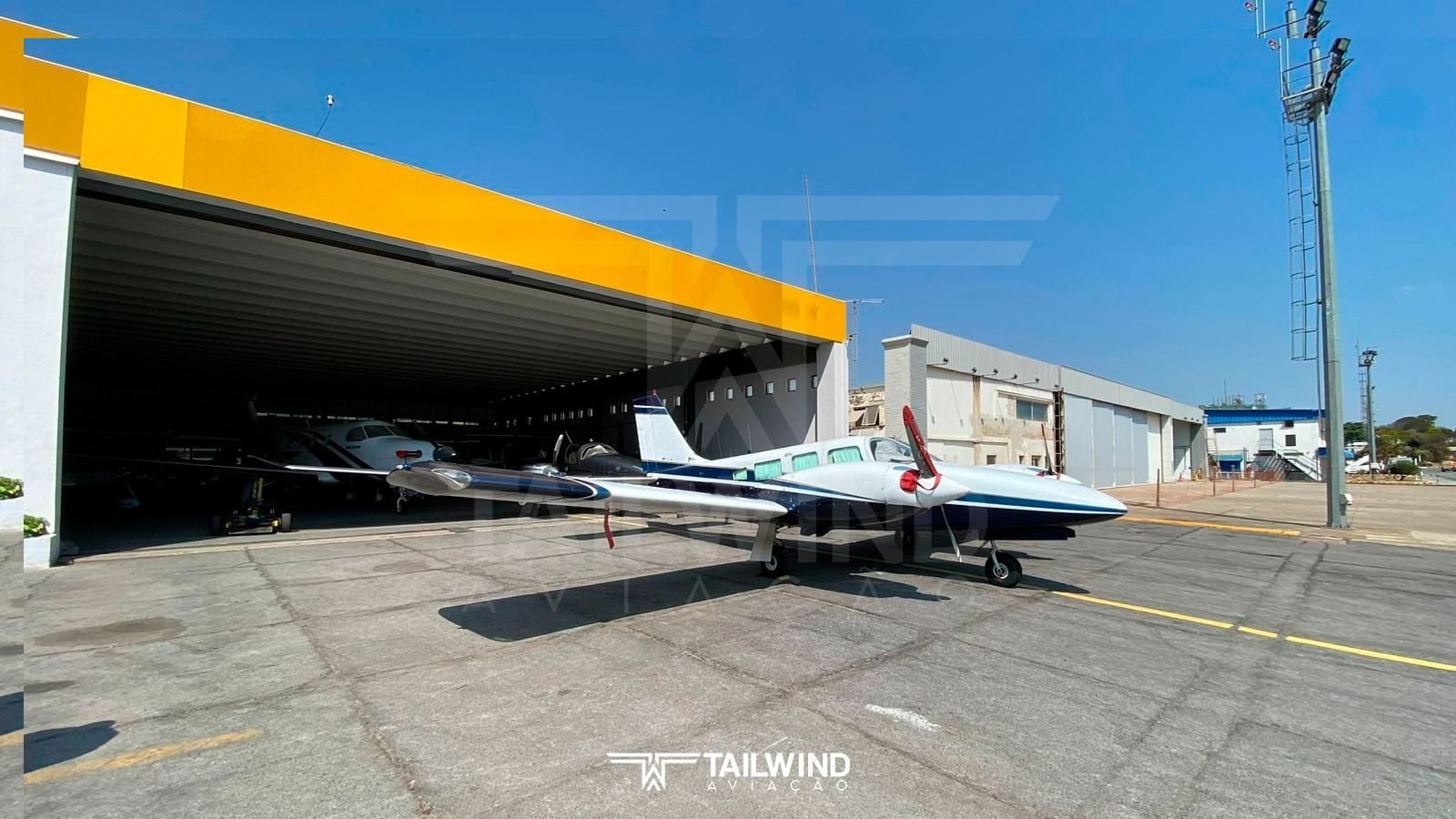 EMBRAER SENECA II 1980 EMBRAER SENECA II 1980
