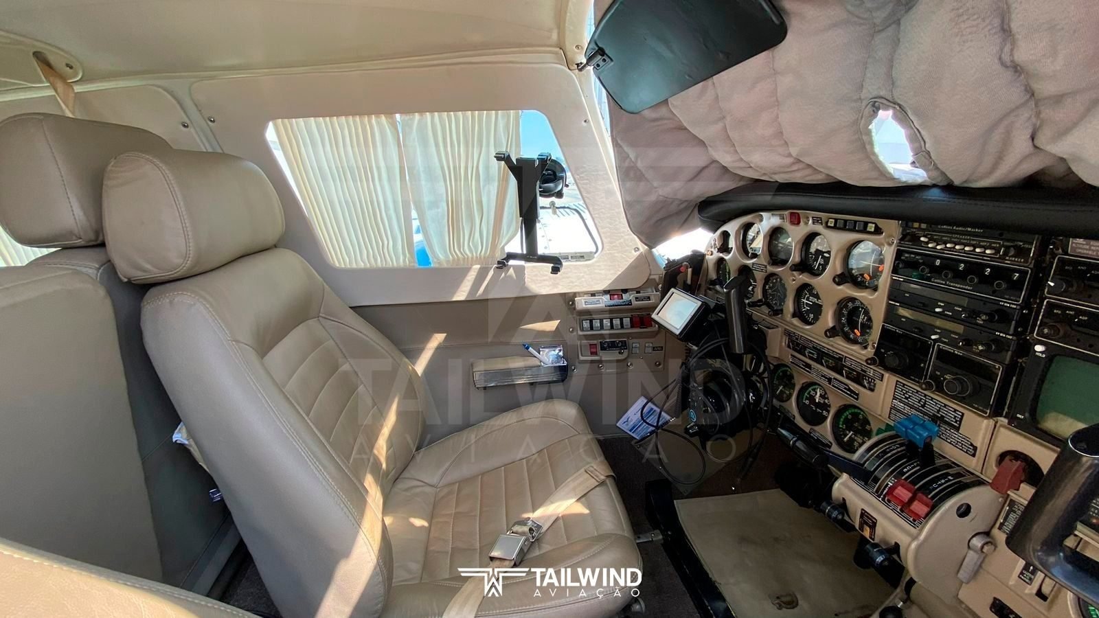 EMBRAER SENECA II 1980 EMBRAER SENECA II 1980