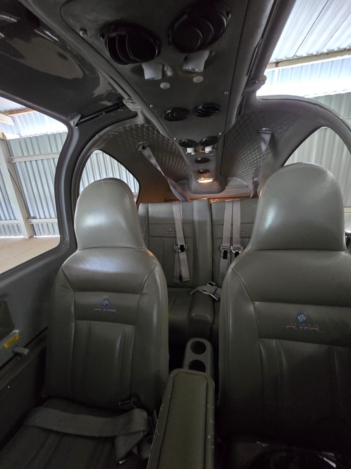 VANS RV-10 FLYER 2014 VANS RV-10 FLYER 2014