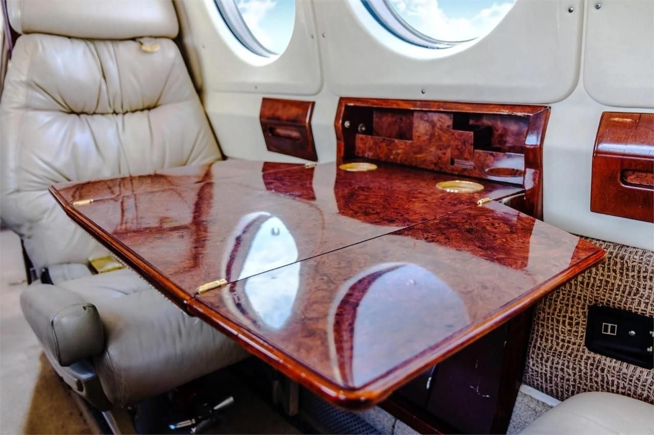 BEECHCRAFT KING AIR B200 1981 BEECHCRAFT KING AIR B200 1981