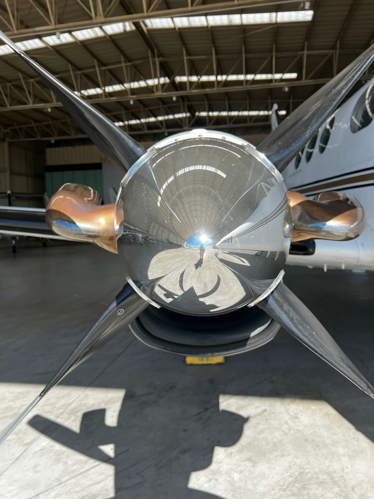 BEECHCRAFT KING AIR E90 1972 BEECHCRAFT KING AIR E90 1972