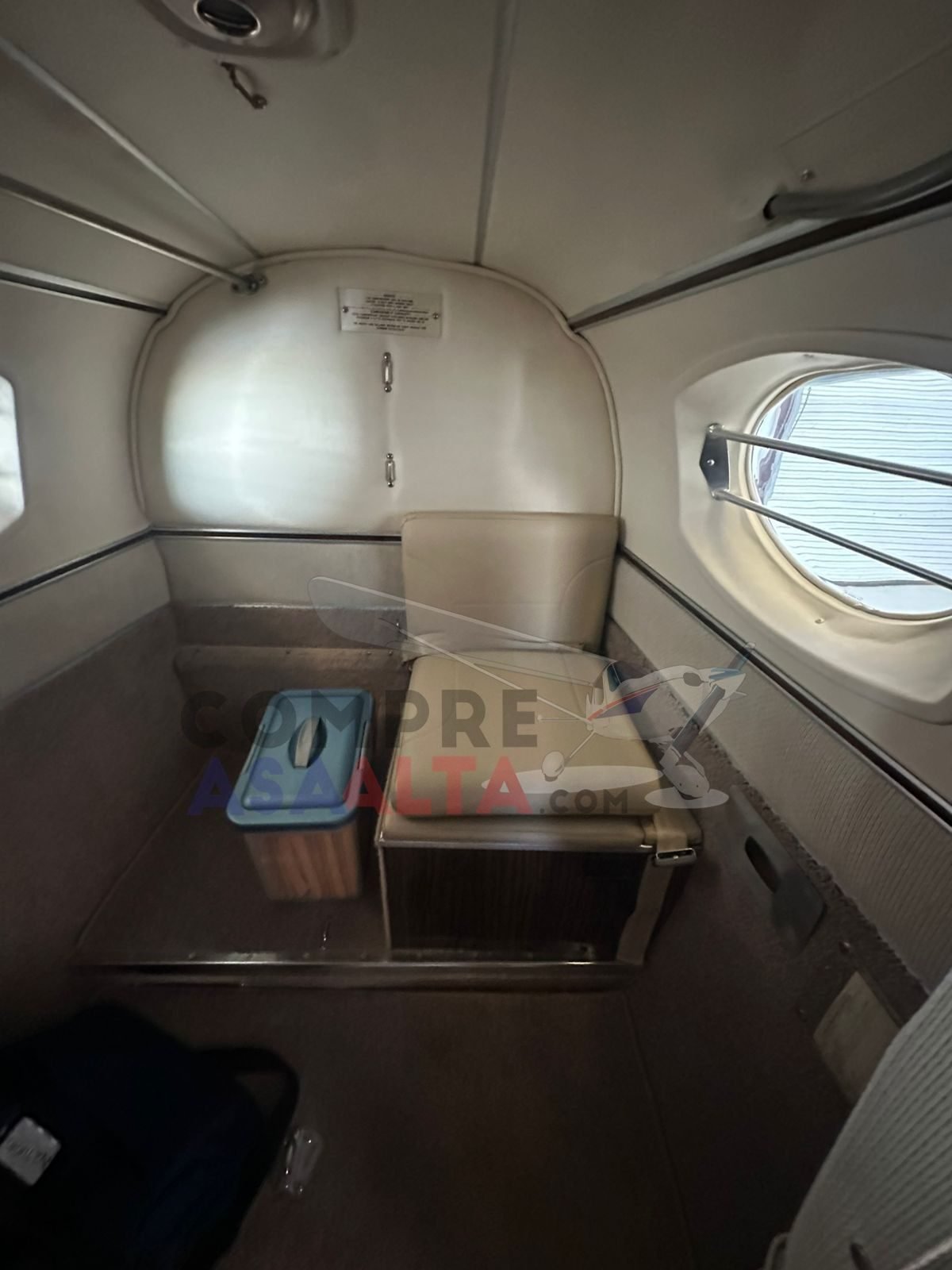 BEECHCRAFT KING AIR E90 1972