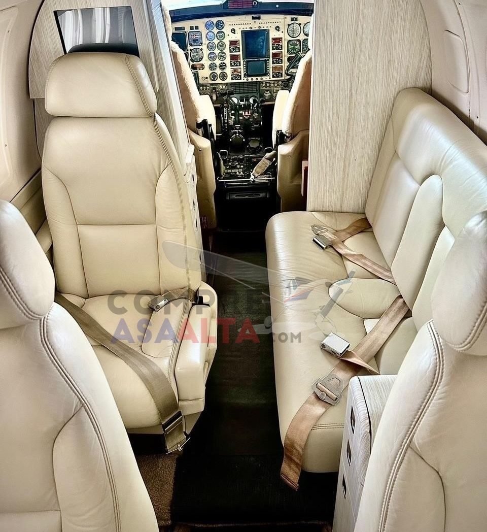 BEECHCRAFT KING AIR B200 2000