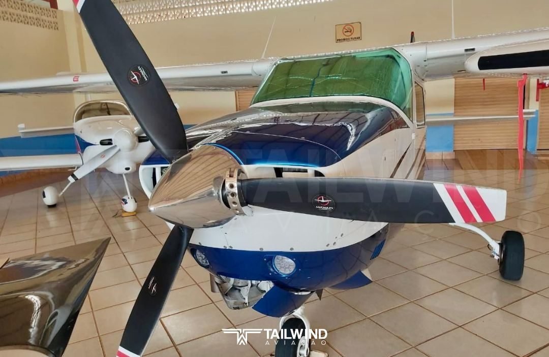 CESSNA T210M 1978
