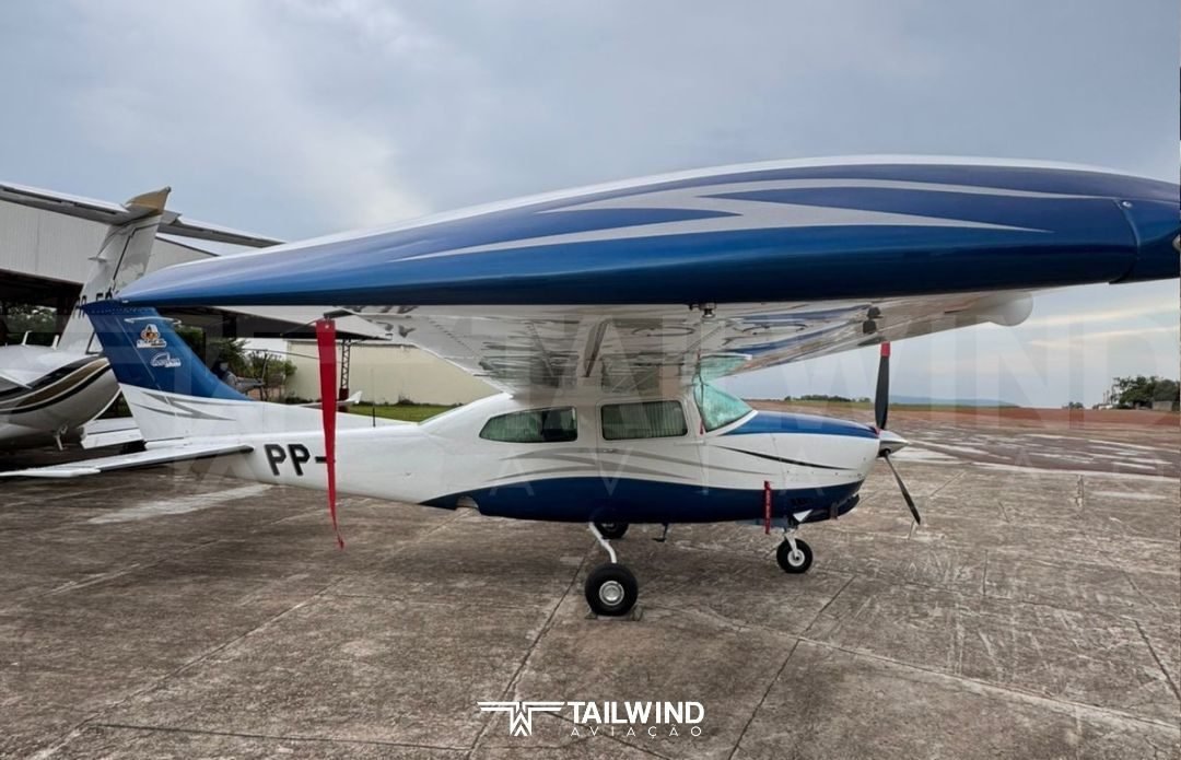 CESSNA T210M 1978