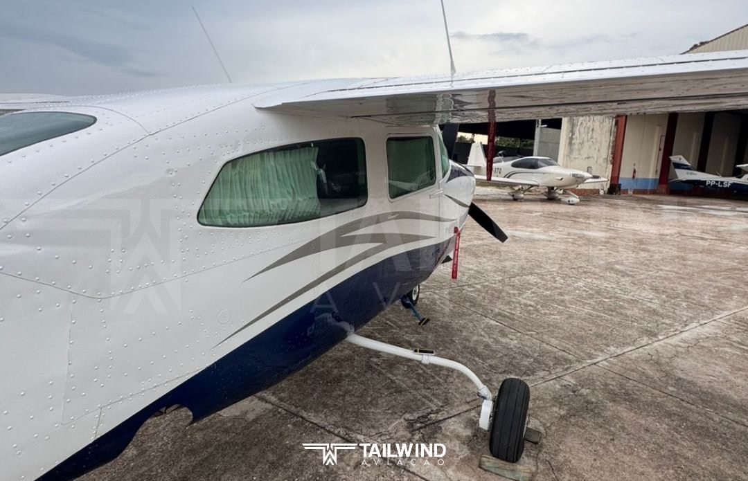 CESSNA T210M 1978