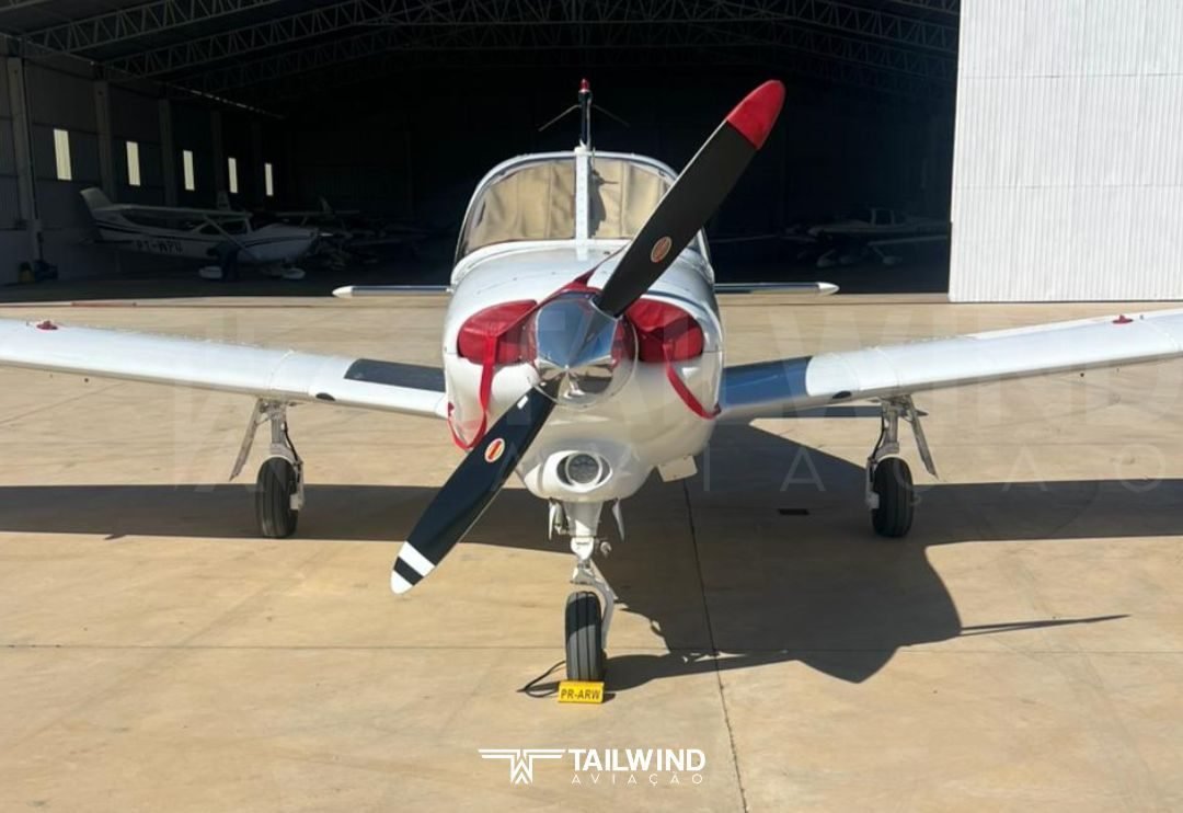 PIPER ARROW III 1978