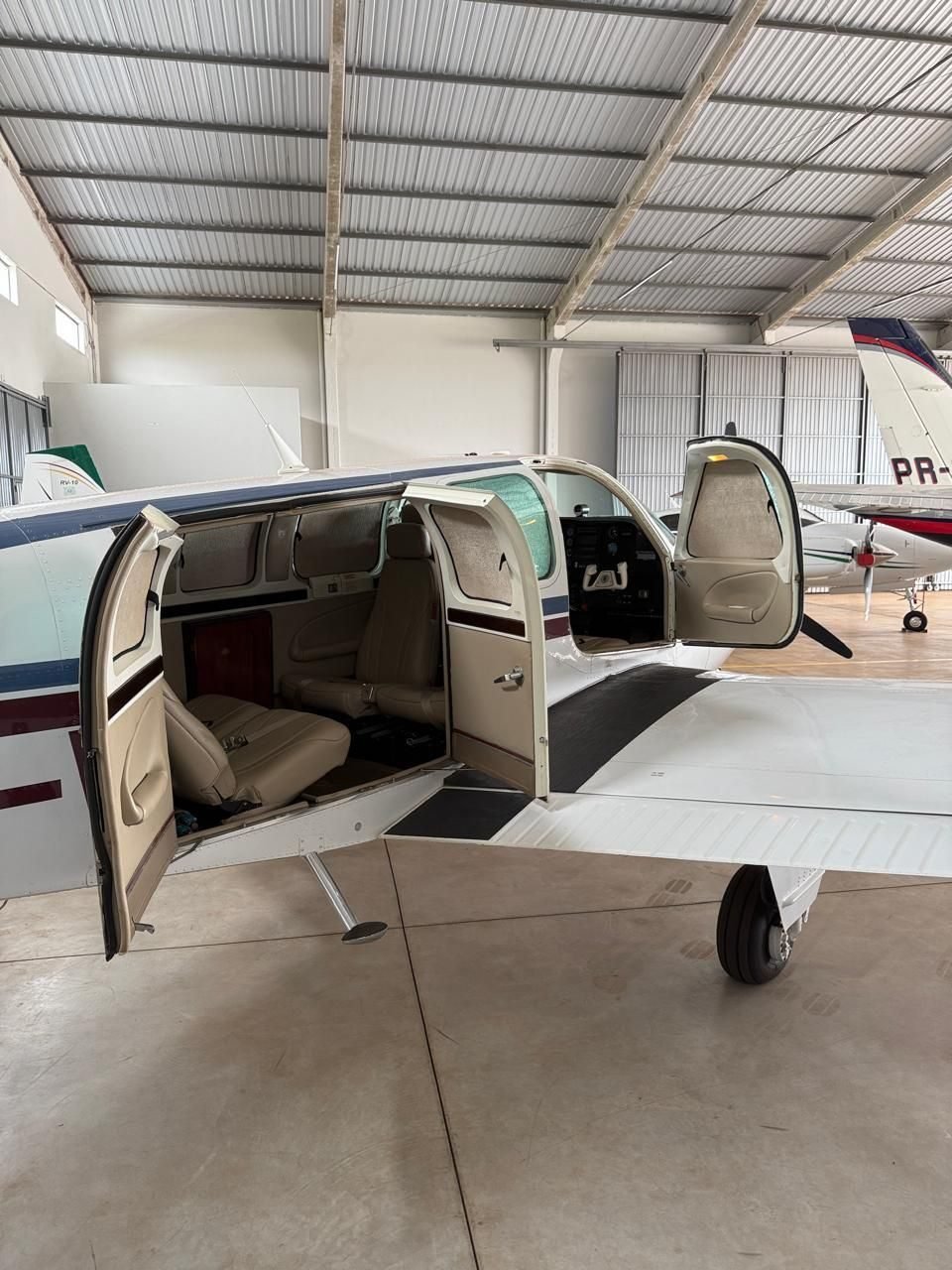 BEECHCRAFT BONANZA A36 1995 BEECHCRAFT BONANZA A36 1995