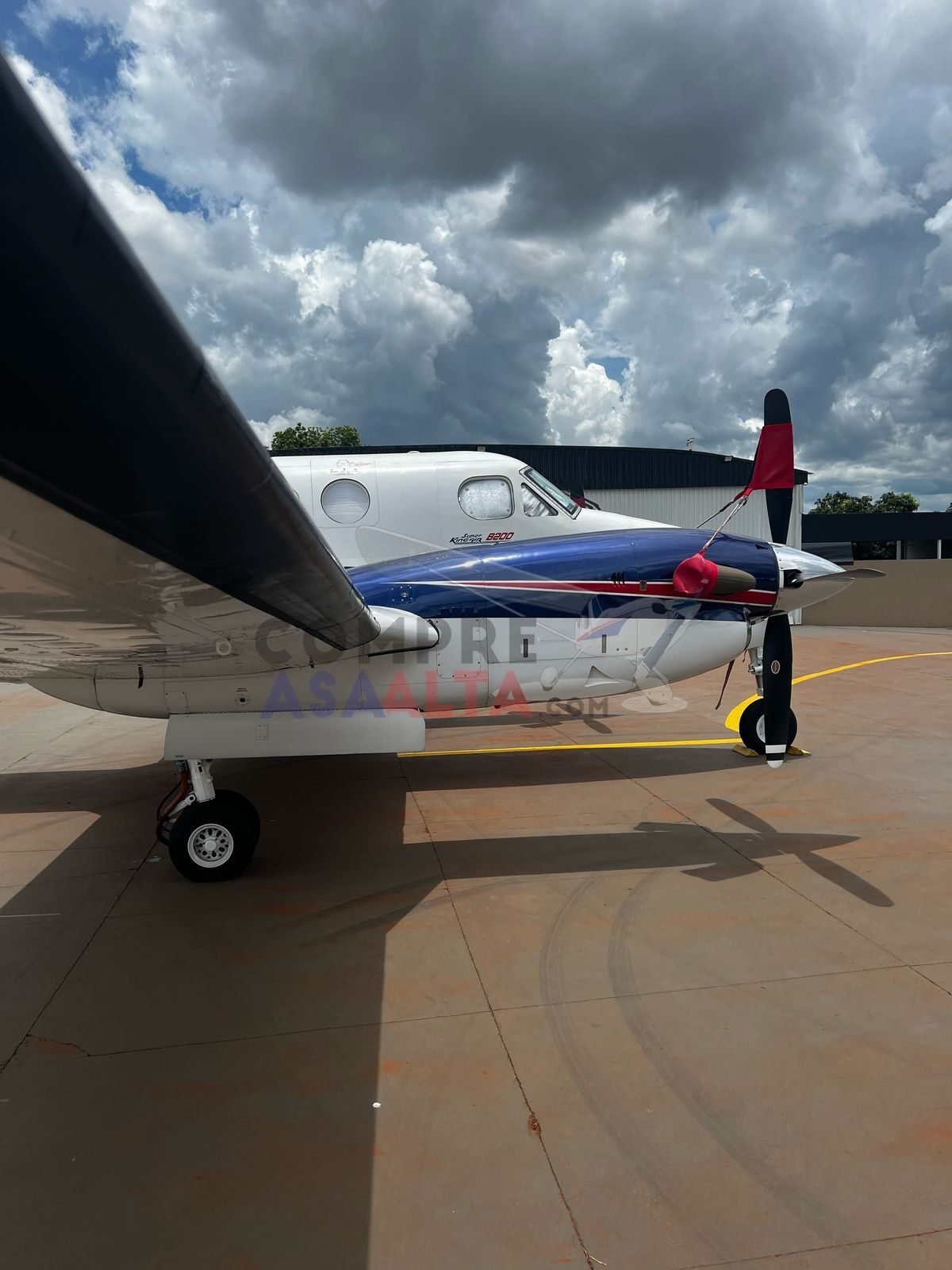 BEECHCRAFT KING AIR B200 2000