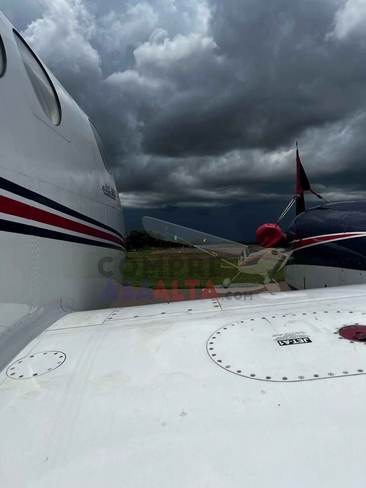 BEECHCRAFT KING AIR B200 2000