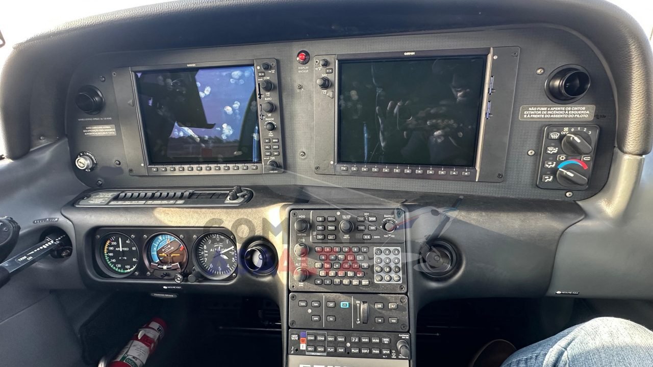 CIRRUS SR20 COMPASS 2013 CIRRUS SR20 COMPASS 2013