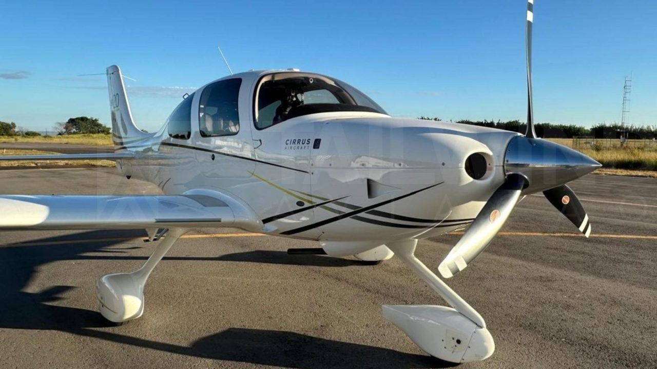 CIRRUS SR20 G5 2013 CIRRUS SR20 G5 2013