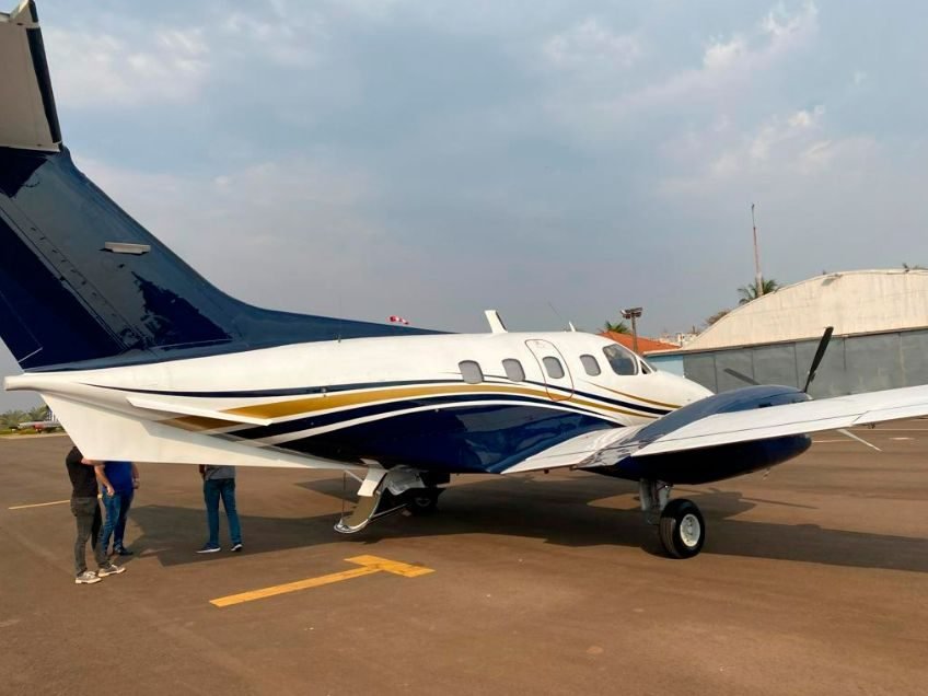 EMBRAER XINGU II EMB-121A 1982